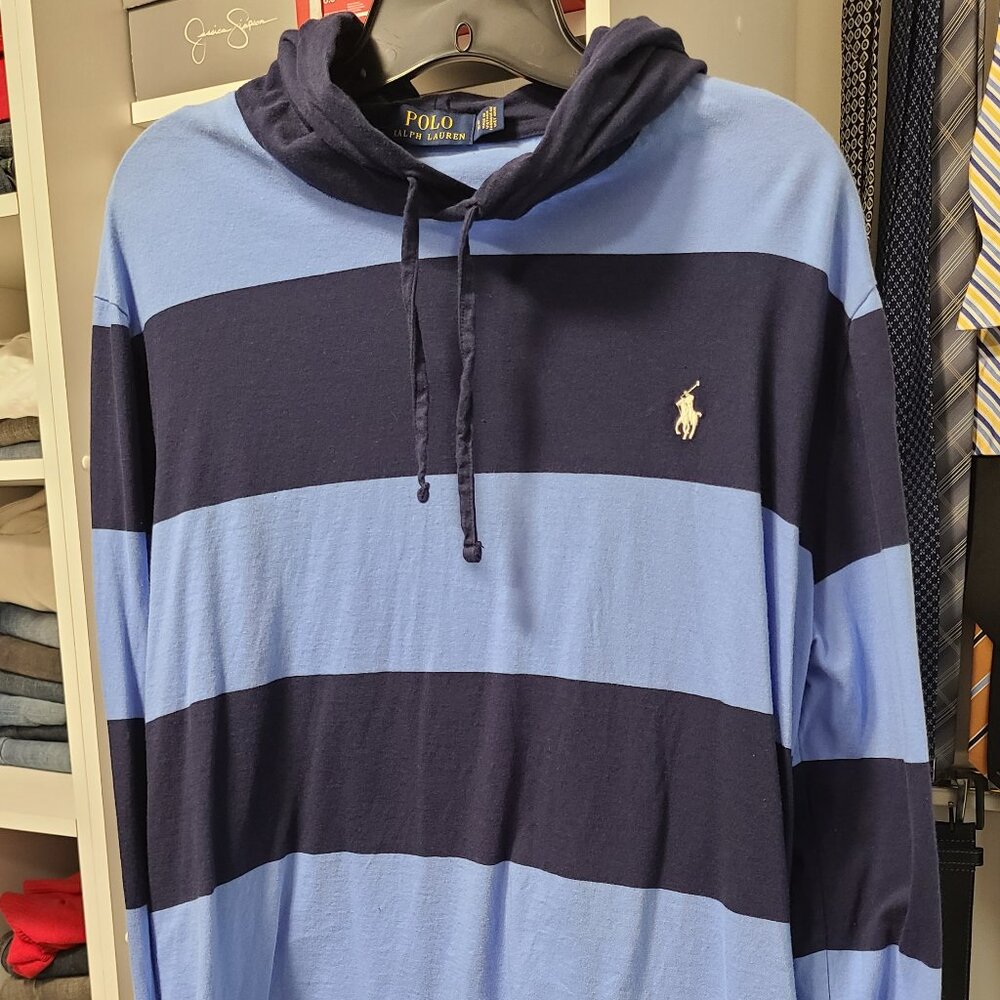 Polo XL Mens Tshirt with hood